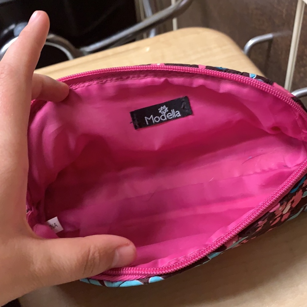 Pink pencil pouch - Picture 2 of 4